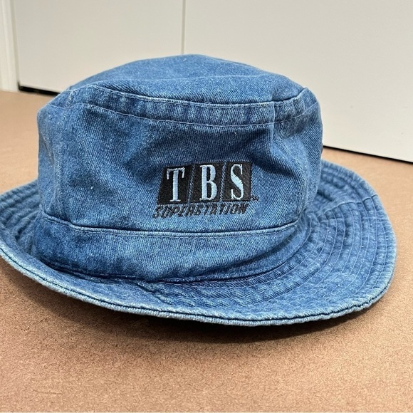 Vintage 1990’s Denim TBS Bucket Hat Turner Broadcasting TV Station Warner Bros - Picture 9 of 10